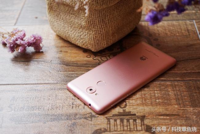 华为畅享6s金色好看吗,华为畅享6s图片金色