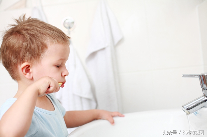 全球首例二次感染死亡,全球首例患5种癌症