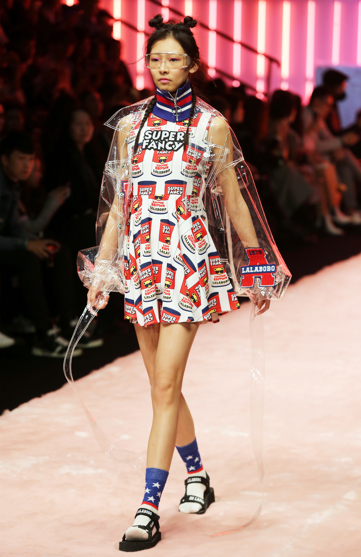 lalabobo澶忓鏂版濂楄,lalabobo鏃惰