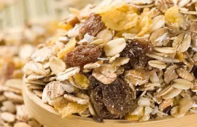 每天吃无糖燕麦片减肥吗,吃燕麦片长胖不