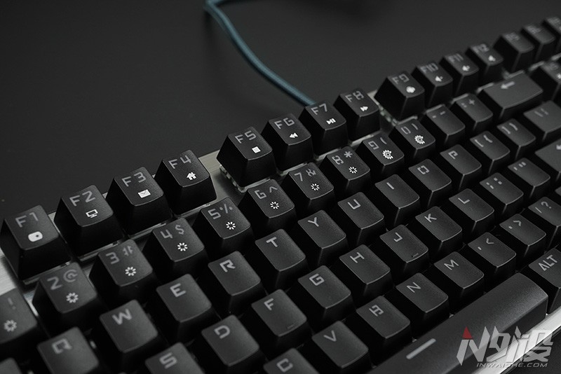 宜博键盘k753怎么调灯光,宜博k753拯救者机械键盘