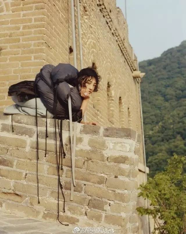 白百何拍照,白百何凹造型高清图片