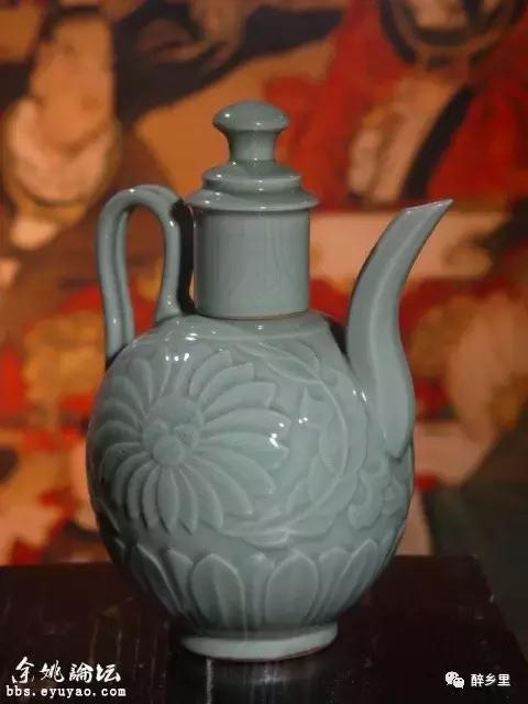 瓷说｜国宝青瓷“三脚蟾蜍”曾被30元倒卖，身世惊心动魄