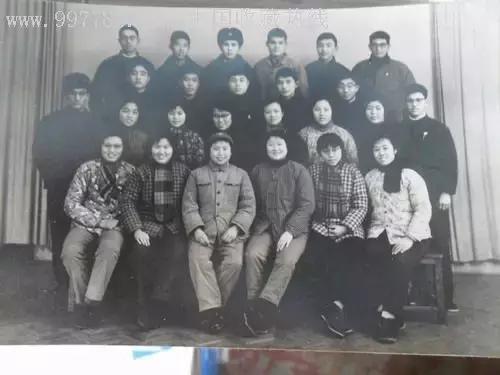 我很怀念以前的母校,我的母校没了什么意思