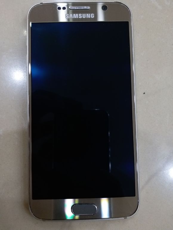 三星s6手机是曲面屏吗,三星s62024年使用