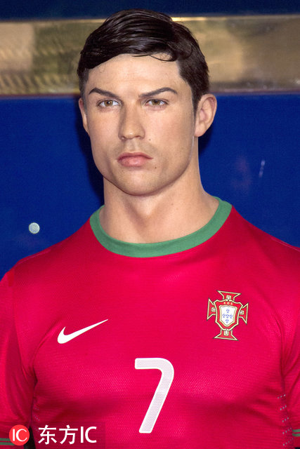 c罗蜡像在纽约揭幕全过程,c罗最逼真的蜡像