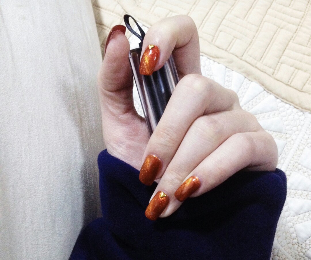 最好看最流行的猫眼美甲,十个不同颜色的猫眼美甲