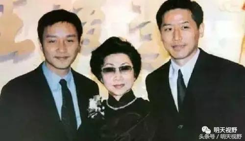 人物——怪你过分美丽，即使错过了你的时代也着迷！