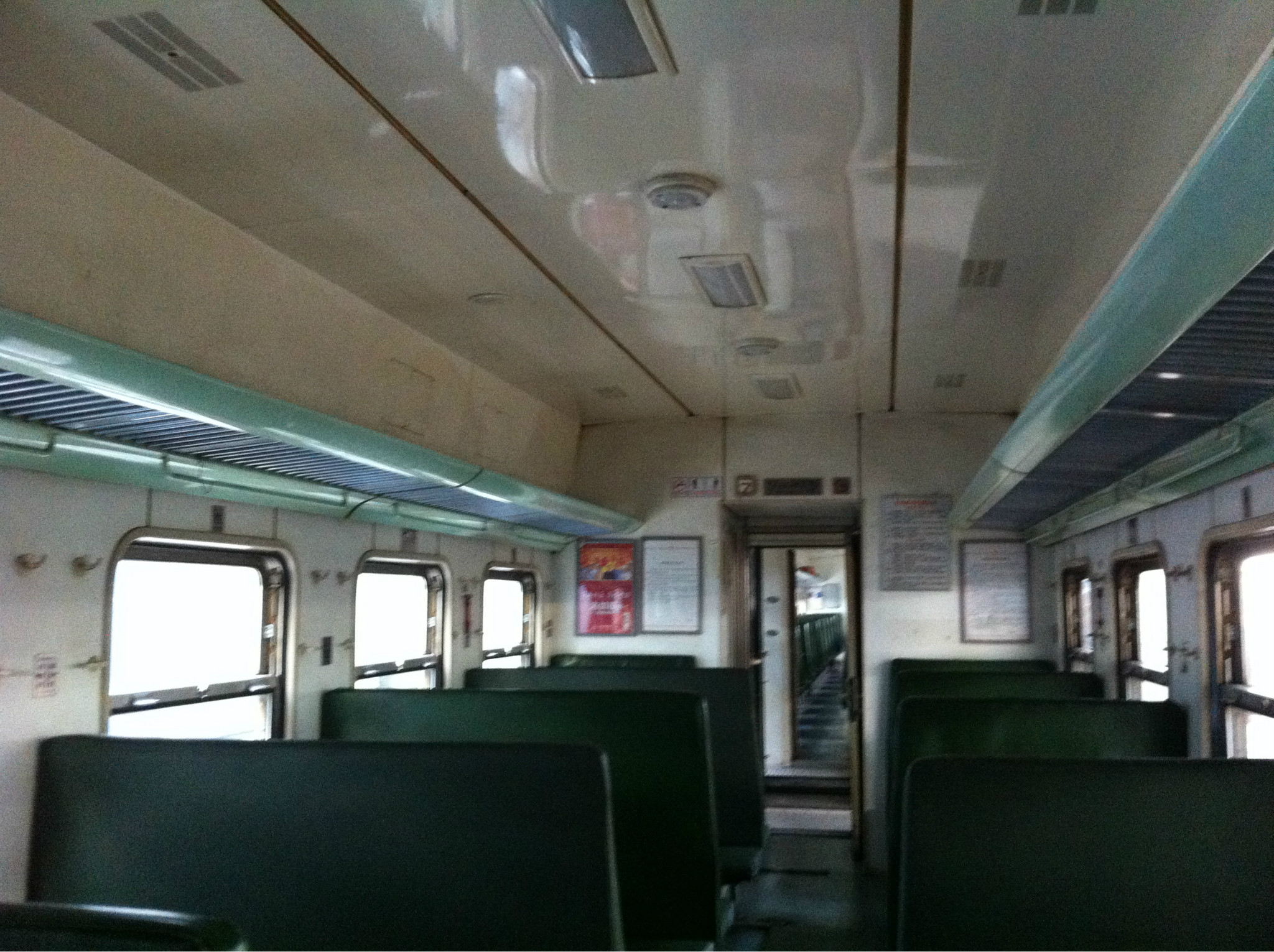 旅游出差买火车票小妙招，教你买到高铁和火车上想要的靠窗座位