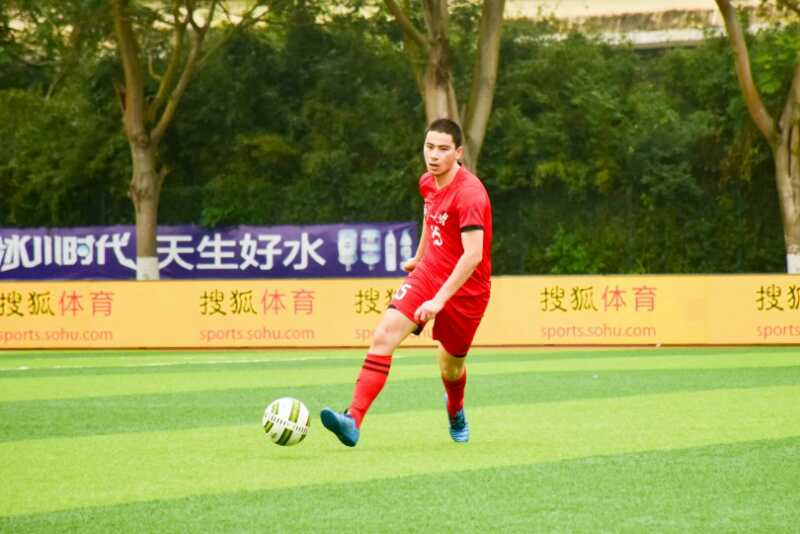 世预赛国足逼平泰国,世预赛国足力争不留遗憾