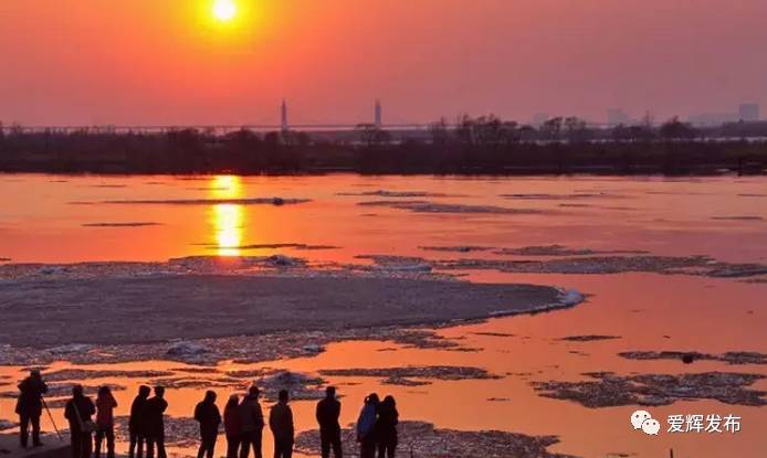 黑河跑冰排非常壮观,2024黑河跑冰排时间