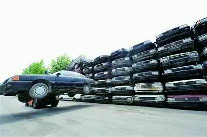 交警强制报废车流程,私家车强制报废是多长时间