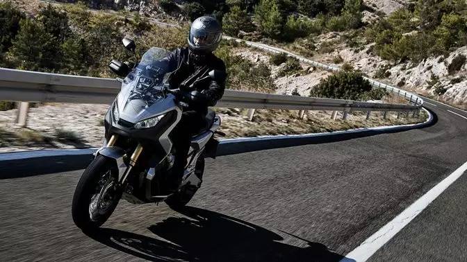 本田跨界“万金油”X-ADV泰国上市，售价8.3万！