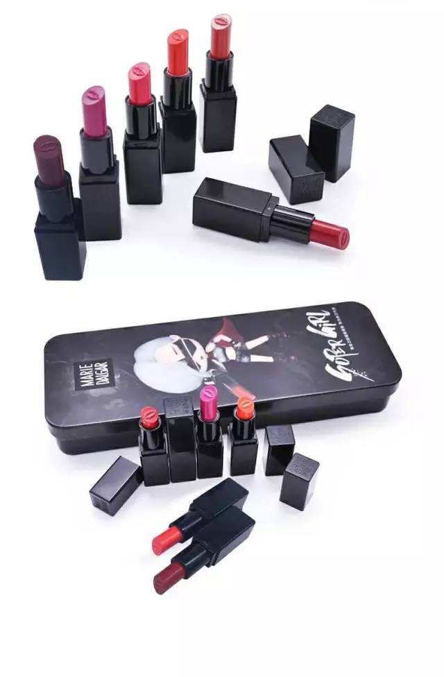 玛丽黛佳四色遮瑕测评,玛丽黛佳膨胀色腮红测评