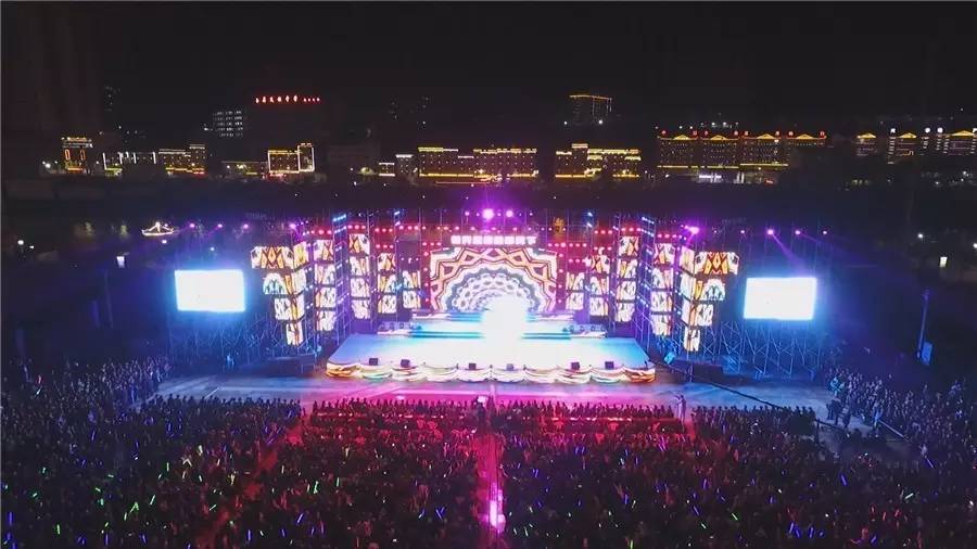 蒋大为、唐俊乔、陆海涛等大咖与玉屏万人共度桃花节