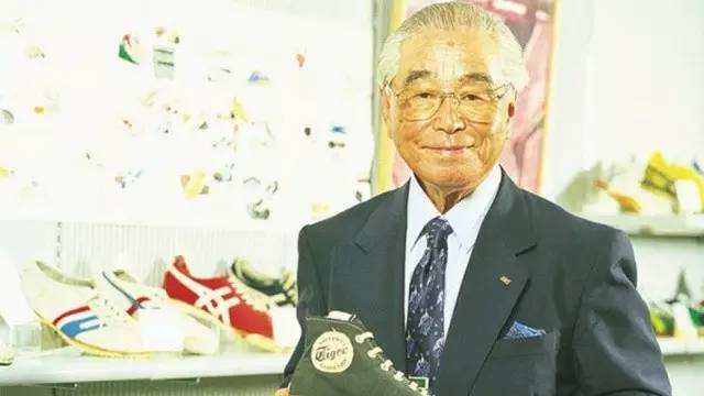 四大跑鞋优劣势综合对比,被严重低估的三款国产跑鞋