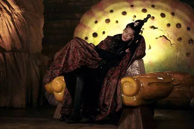 都说白骨精傻,其实有可能是最聪明的妖精!