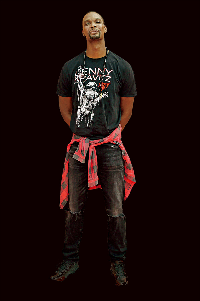 在被詹皇，韦德抛弃后，曾今是全明星的他只能抱着吉他度日