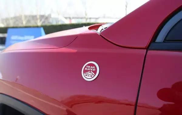 孙俪代言的吉普车,jeep指南者孙俪代言视频