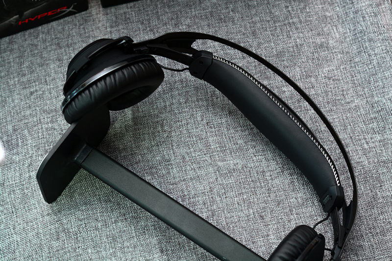 金士顿黑鹰和黑鹰s对比,黑鹰金士顿