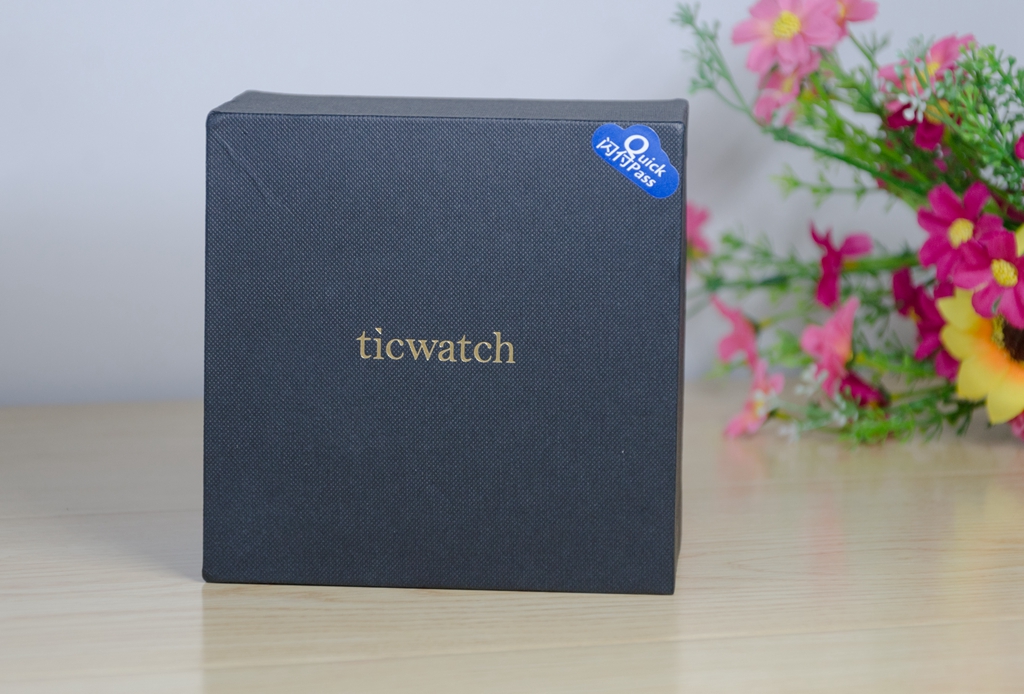 续航长支持esim可回微信的手表,ticwatch2经典版续航