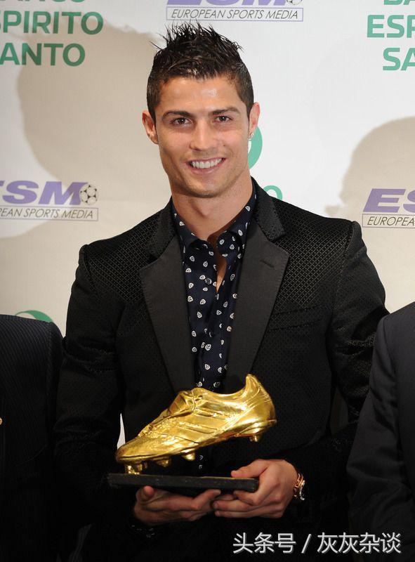 足球史上最奇葩的进球c罗,足球梅西破门完整版