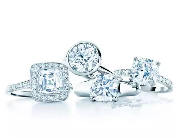 买钻戒一定要知道的4件事,买钻戒需要注意哪些坑