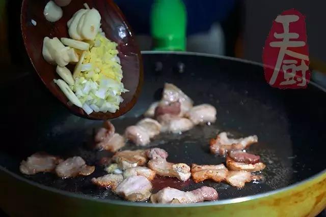 肉香笋鲜的春笋炒五花肉,鲜笋炒五花肉的图片