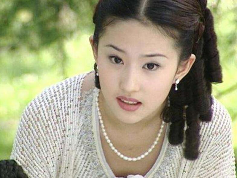 金粉世家经典八姐片段,金粉世家大哥和八妹的画面