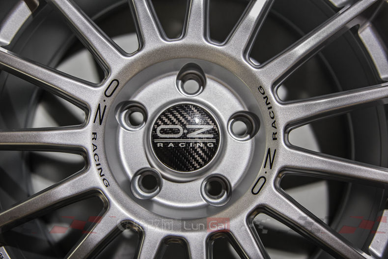 勒芒经典——OZSuperturismoLM轮毂细节展示