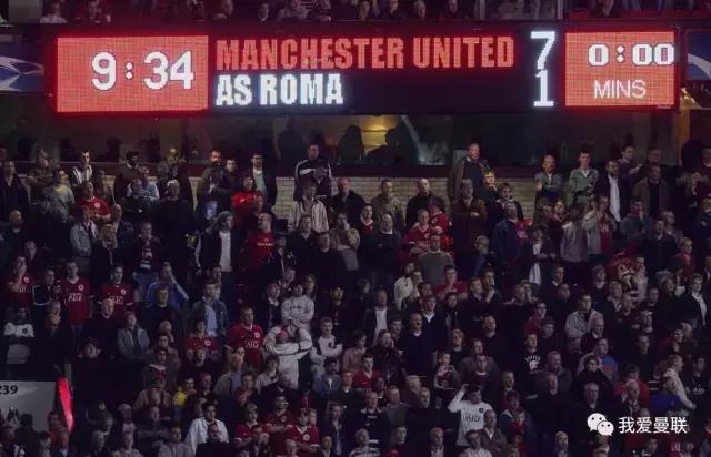 他拒绝亲吻曼联队徽，却为红魔断腿流血从不后悔！这才是真斗士