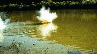 爆笑GIF图片,搞笑gif趣图乒乓球新打法