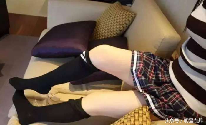 日本初中生过膝长筒袜,日本女生过膝长靴