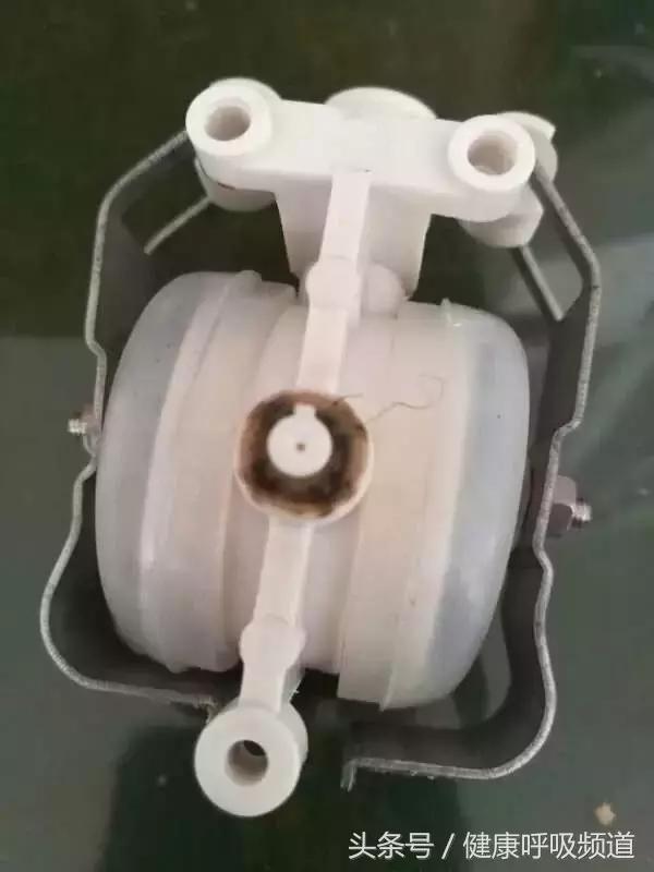 至简清肺仪对肺气肿人有效吗,肺大泡或肺气肿能不能使用清肺仪