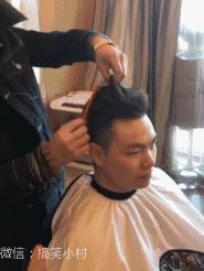 足球搞笑的动图,足球搞笑动图高清图片