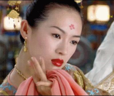 38岁的章子怡演15岁少女疲态满满,39岁章子怡颜值如少女