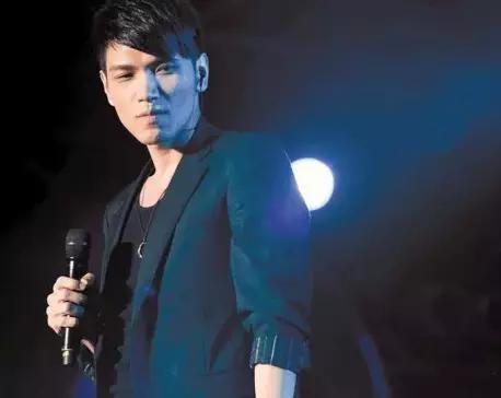 沙哑的喉咙唱着淡淡的哀愁杨宗纬,如果有一首歌能让你感动落泪