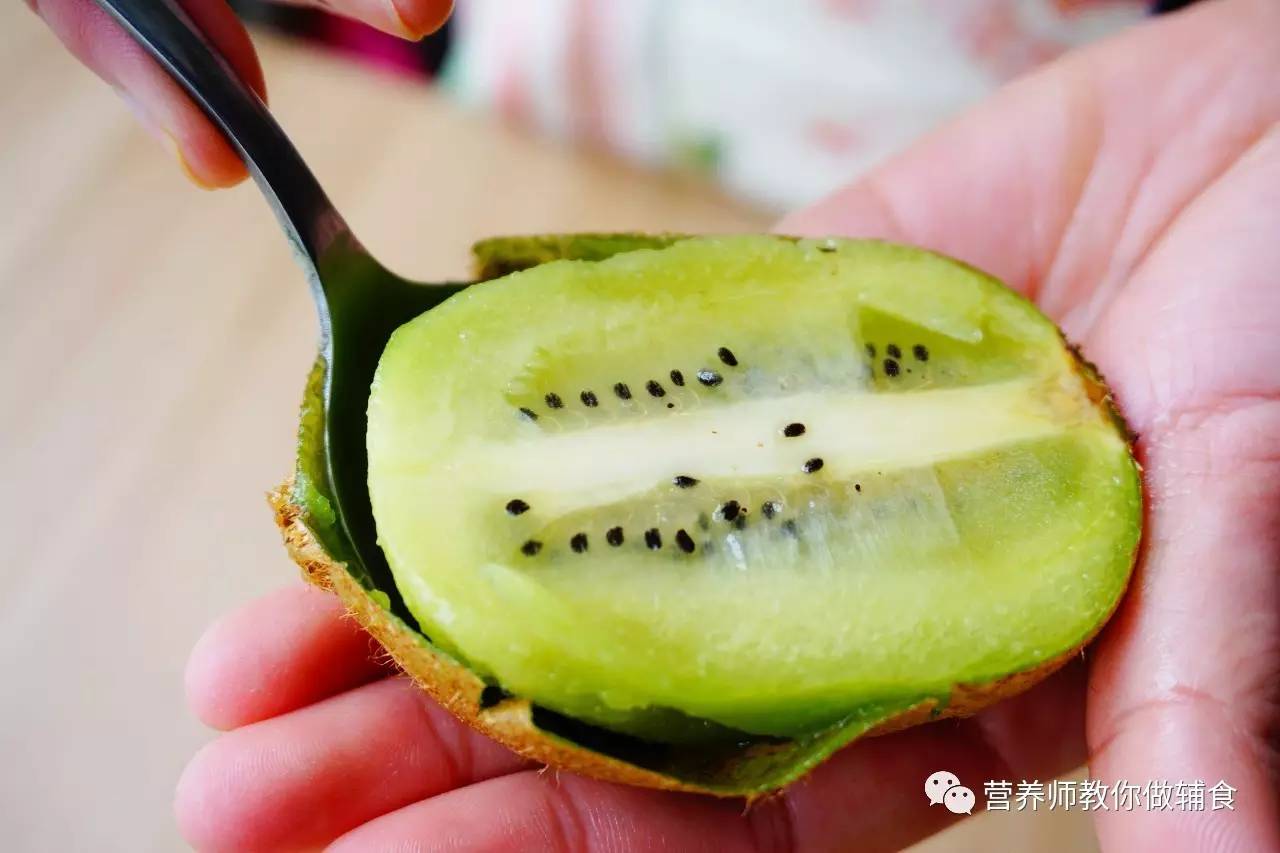 宝宝便秘腹胀呕吐该吃什么,宝宝积食便秘厌食吃什么