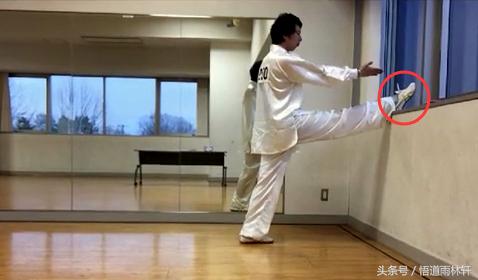 养生武术练习,少林武术基本功压腿