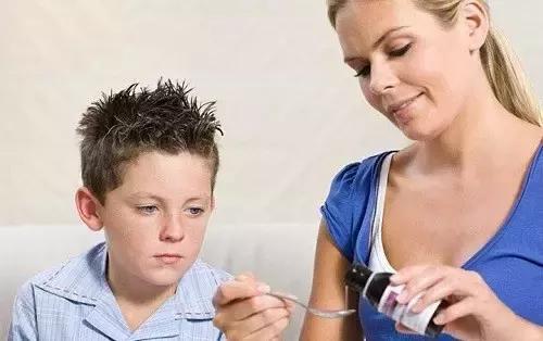 三四个月小孩咳嗽怎么办,三四岁小孩咳嗽严重怎么办