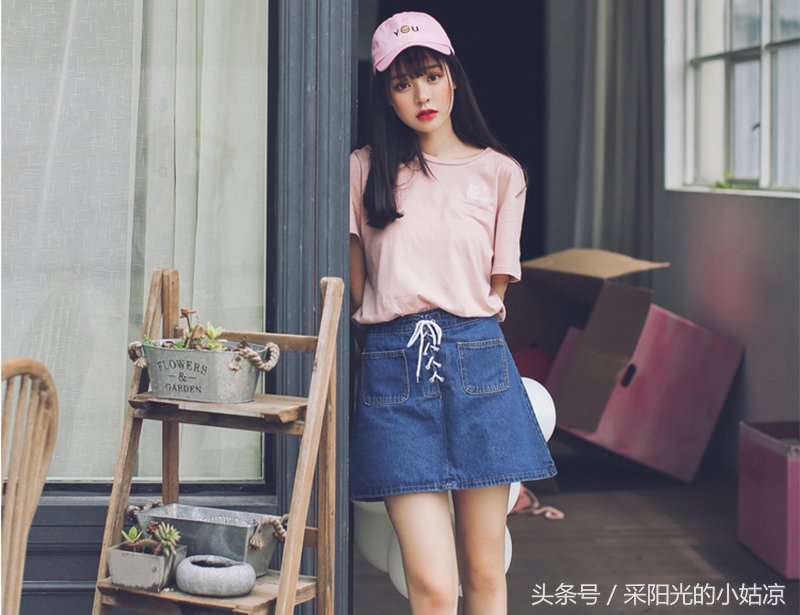 穿上牛仔半身裙，5招瞬间变身时髦文艺气质