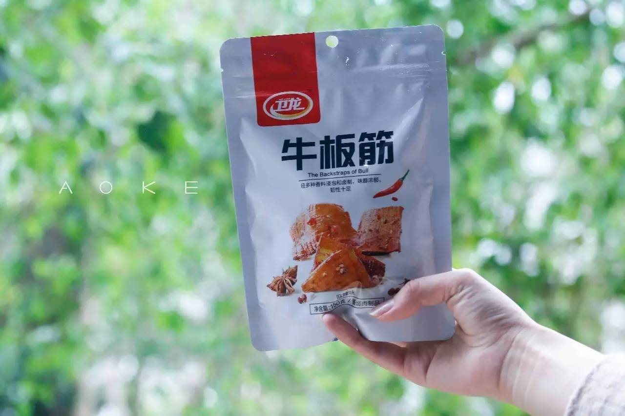 卫龙辣条逗比评测,卫龙15种辣条大评测