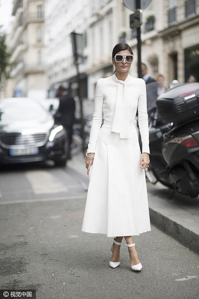 这些连衣裙每一款都让你美到窒息,这几款连衣裙继续带你美爆秋天