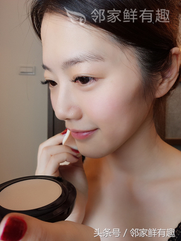 女神的秘密*器武**,神级粉饼Laura Mercier唤颜凝露