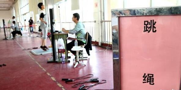 郑州中招体育摇号直播,郑州中招体育摇号直播视频