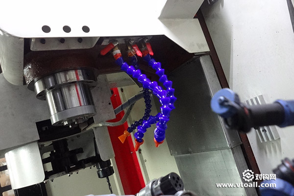 车床安全技巧有哪些,车床如何防止撞刀