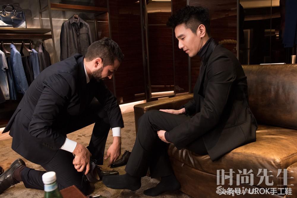 皮鞋口磨脚皮怎么能使它软呢,皮鞋磨脚后跟最好的小窍门