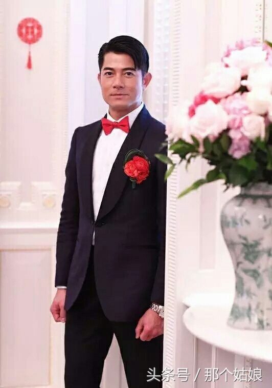 方媛几岁成为天王嫂的 (方媛和天王嫂合影)