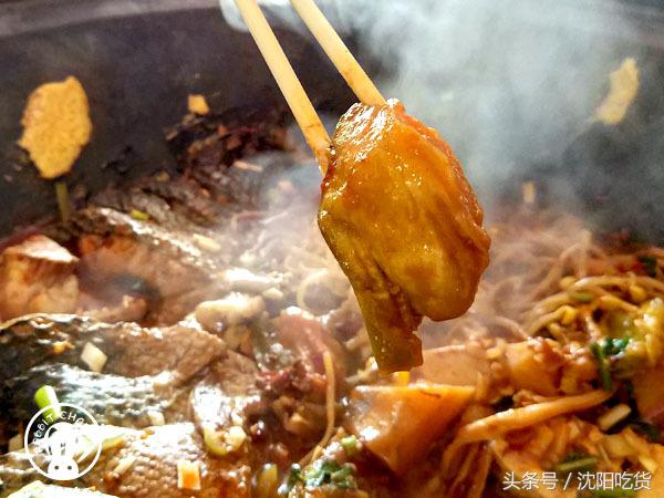 铁锅炖鱼怎么才有特色,铁锅炖鱼太好吃了你们吃过吗