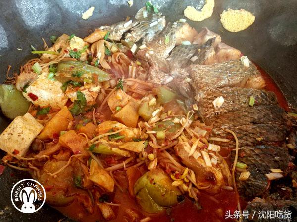 铁锅炖鱼怎么才有特色,铁锅炖鱼太好吃了你们吃过吗